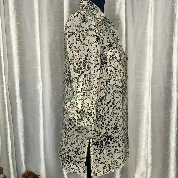 Evan-Picone Women’s Petite Medium Leaf Floral Print Button Down Long Sleeve Top - Picture 3 of 9